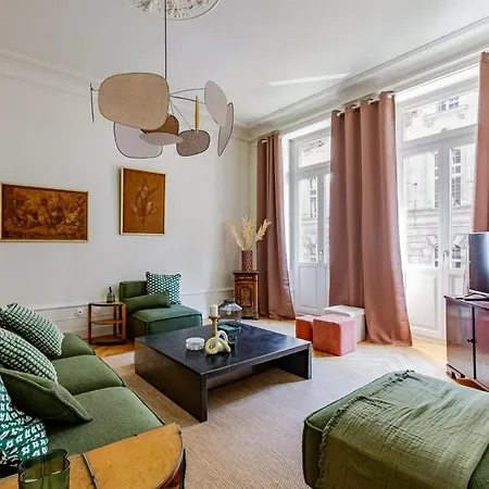 Superbe De Maitre Apartment *